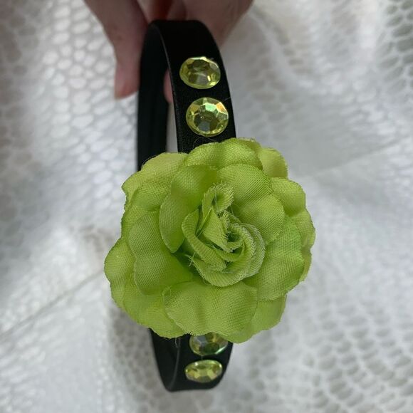 3/$20 Handmade FLOWER Floral HEADBAND - Picture 1 of 3
